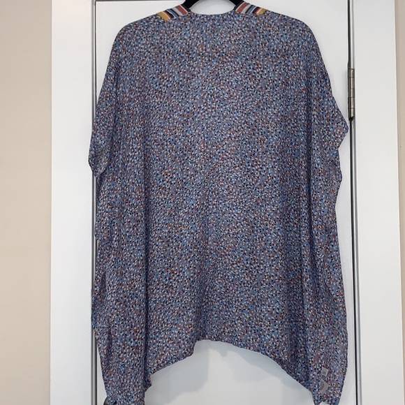 NWT Loft Short Sleeve Confetti Dot Kimono Topper M/L - Picture 4 of 7